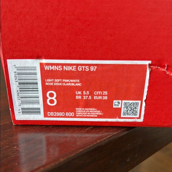 Nike GTS 97 Women's Shoes - Pink and White NEW - Picture 2 of 6